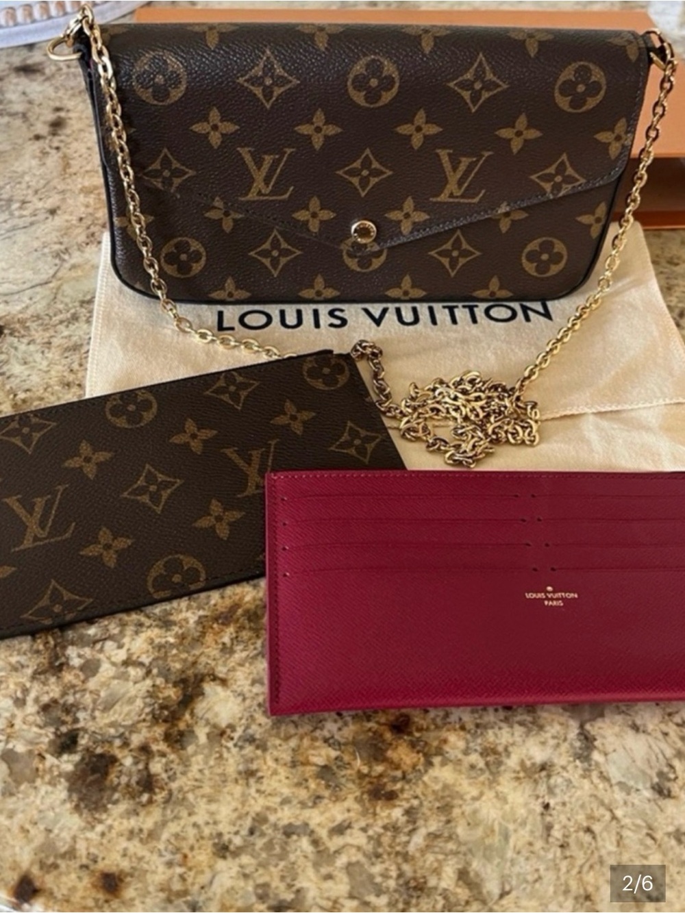 Louis Vuitton
Pochette Félicie Monogram Clutch/Crossbody/ leather mono strap. - Picture 2 of 6